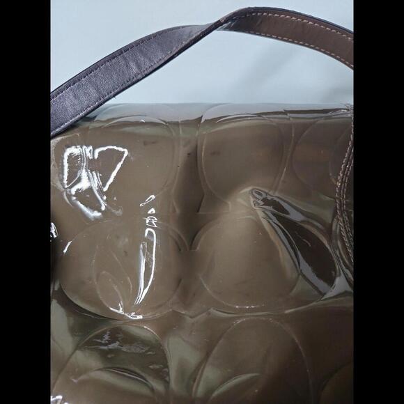 COACH 2011 OLIVE EMBOSSED PATENT LEATHER E/W TOTE - Picture 7 of 8
